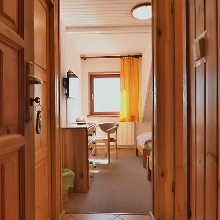 Gospodarstwo Goscinne Racibor * Swietajno (Szczytno)